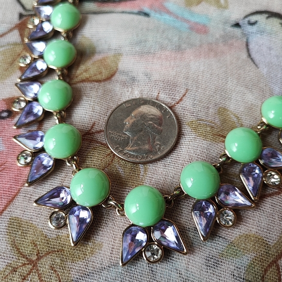 J. Crew Faux Jade Cabachons Teardrop Purple Lilac Crystal Stones Necklace EUC - Picture 4 of 8